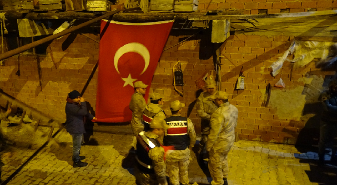 Tokat Şehidine Ağlıyor