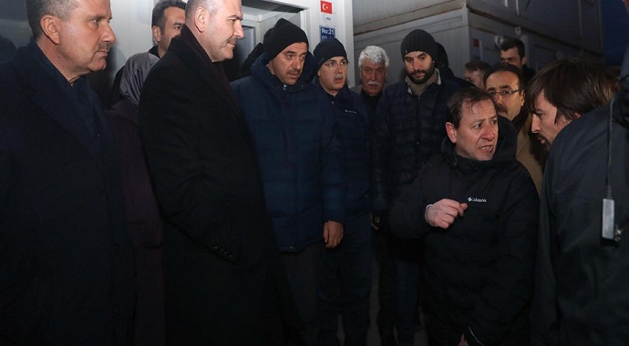 Bakan Soylu, tekrar deprem bölgesinde