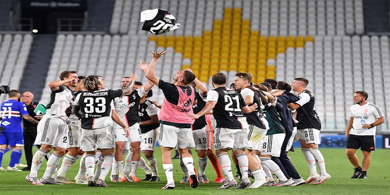 Juventus sahasında Sampdoria'yı 2-0 yenerek 9. kez şampiyon oldu