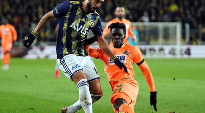 Fenerbahçe: 0 - Aytemiz Alanyaspor: 1 (İlk yarı)