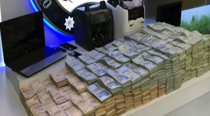 Sanal bahis operasyonunda biri polis 3 kişi tutuklandı