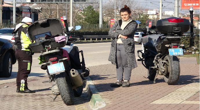 Evden kaçan kızını eve götürmek isterken karakolluk oldu