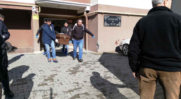 Üniversite öğrencisi evinde ölü bulundu