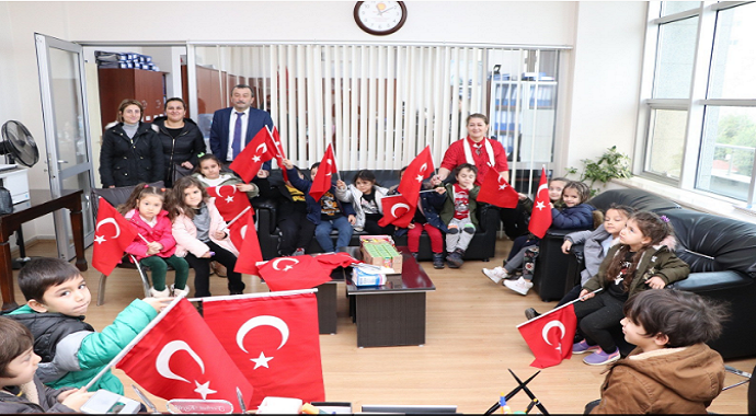 Minikler Akçakoca belediyesini ziyaret etti