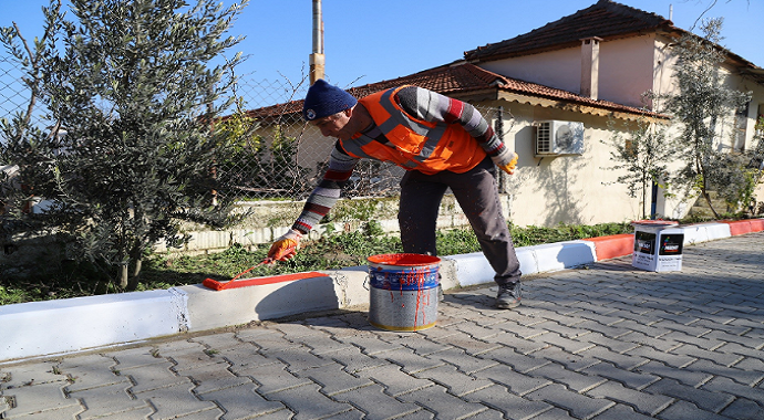 Menderes’te mahallelere ince dokunuş