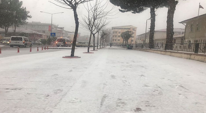 Amasya'nın Taşova ilçesinde okullar tatilmi ne zaman açılacak?