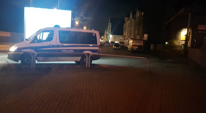 Almanya'da 3 camiye bomba ihbarı
