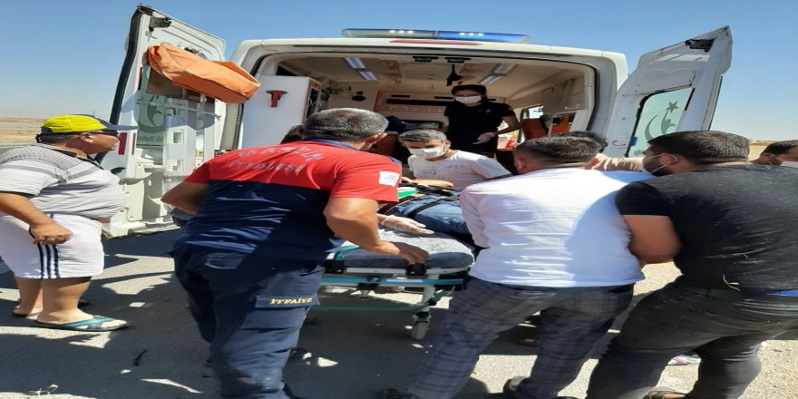 Mardin Derik'te tır şarampole yuvarlandı: 1 yaralı