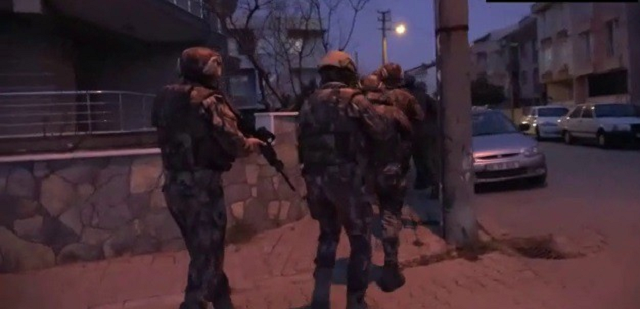 Balıkesir polisinden tefecilere operasyon