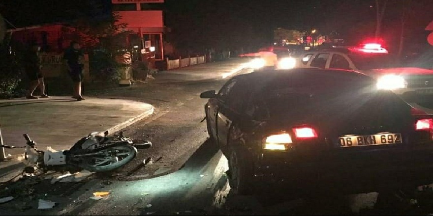 Alkollü sürücü motosiklete çarptı 2 sürücüde hayatını kaybetti