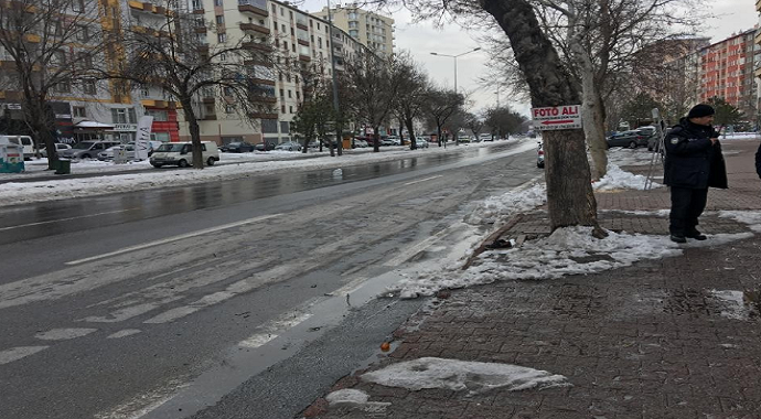 Kayseri’de otomobil yayalara çarptı: 1 ölü, 2 yaralı