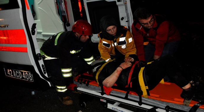 Konya'da otomobil takla attı: 1 ölü, 2 yaralı