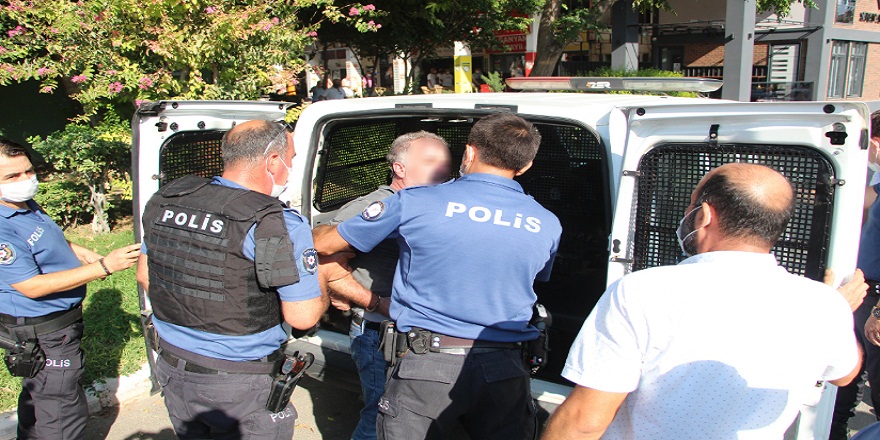 Antalya'da evli kadını silahla tehdit eden şahıs adli kontrol şartı ile serbest bırakıldı