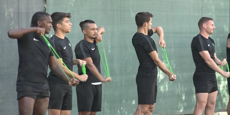 Sezonunun ikinci haftasında Denizlispor, Trabzonspor hazırlıklarını devam ettiriyor