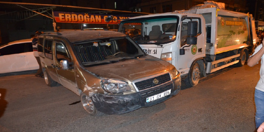 Hatay'ın Kırıkhan ilçesinde freni boşalan kamyon ortalığı savaş alanına çevirdi
