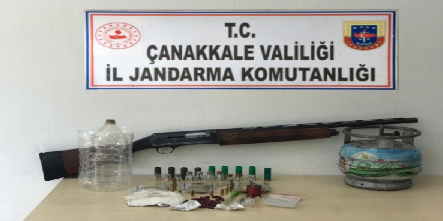 Çanakkale ve ilçelerinde düzenlenen uyuşturucu operasyonlarında 4 kişi göz altına alındı