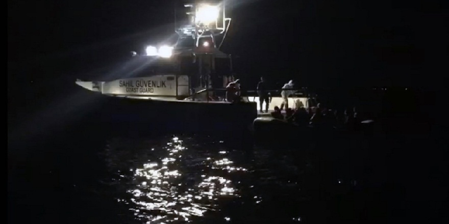 Bodrum'da 19 düzensiz göçmenin bulunduğu fiber tekne battı