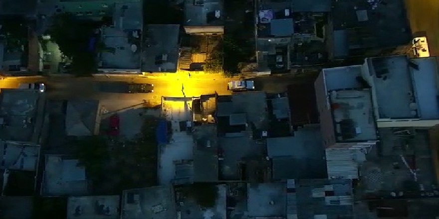 Adana'da organize suç çetesinin çökertildiği film gibi operasyonun dron görüntüleri ortaya çıktı