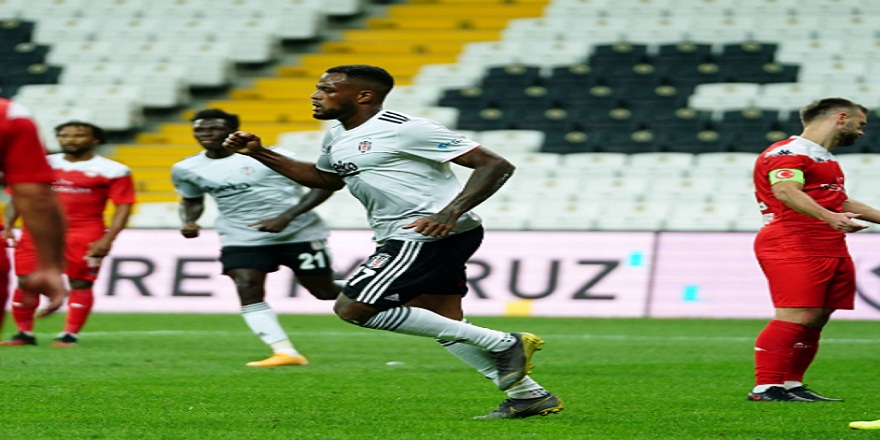 Süper Lig: Beşiktaş: 1 - Fraport TAV Antalyaspor: 0 (İlk yarı)