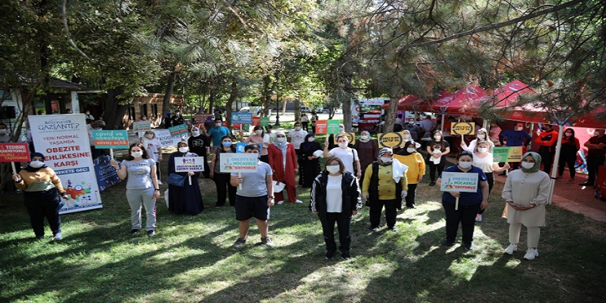 Gaziantep Büyükşehir Belediyesi “Yeni Normal Yaşamda Obezite Tehlikesine Karşı Harekete Geç” sloganıyla sağlık standları oluşturdu!