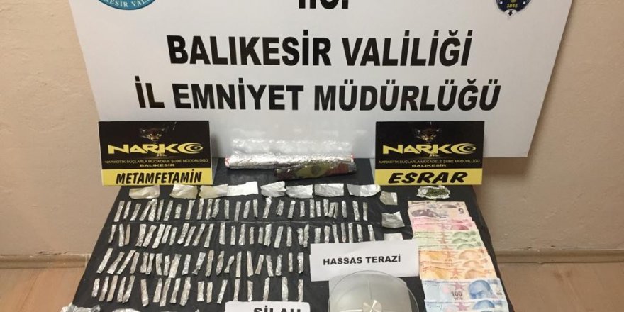 Balıkesir'de Uyuşturucu operasyonunda suikast silahı bulundu