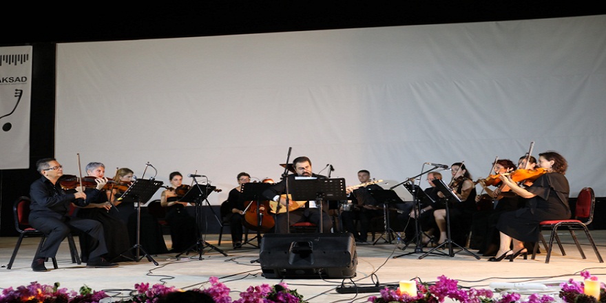“Yaz Esintisi Konseri” Amfi Tiyatro’da müzikseverlerle buluştu