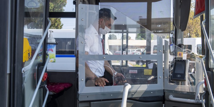 Mersin Belediyesin'de toplu taşımada 'şeffaf kabin' dönemi