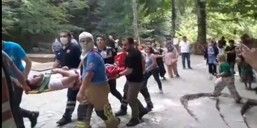 Bursa Mustafakemalpaşa'da şelalede fotoğraf çektirmek isteyen sağlıkçı kayalıklardan düştü