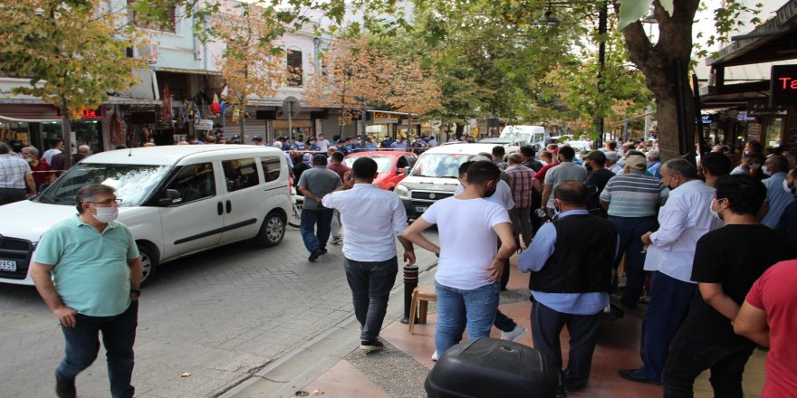 Manisa Şehzadeler'de kuyumcu mağdurlarının gergin bekleyişi sürüyor