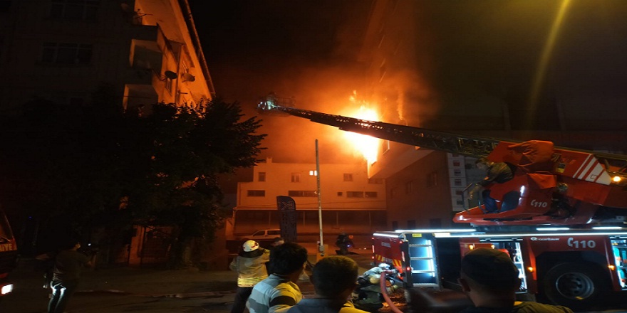 İstanbul Ümraniye'de konfeksiyon atölyesinde yangın!