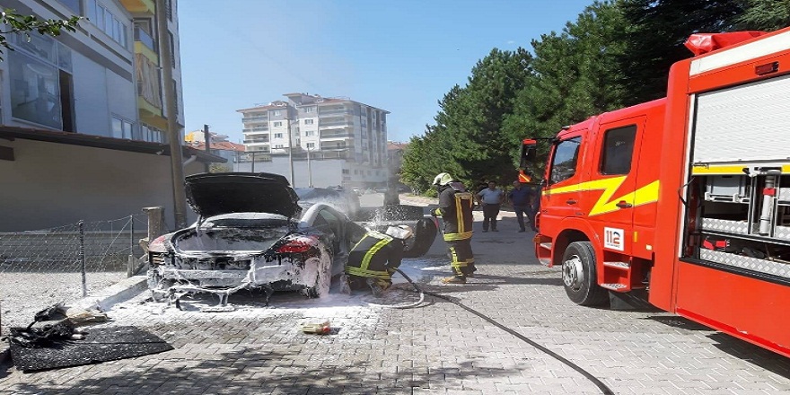 Uzmanlar Uyardı! Araç yangınlarına sebebiyet vermemek için bakımlarınızı düzenli yaptırın!