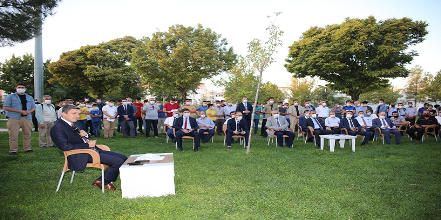 Batman Valisi Şahin mahalle sakinleri ile biraraya gelerek talep ve isteklerini dinledi