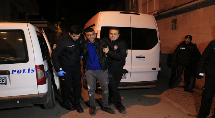 Araba hırsızı yakalanınca “ oyun zannettim” dedi