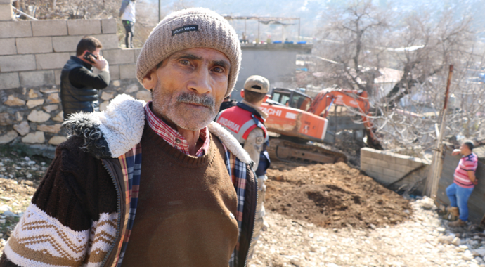 Kahramanmaraş’ta 20 yıl sonra evinin yolunu icrayla açtırdı