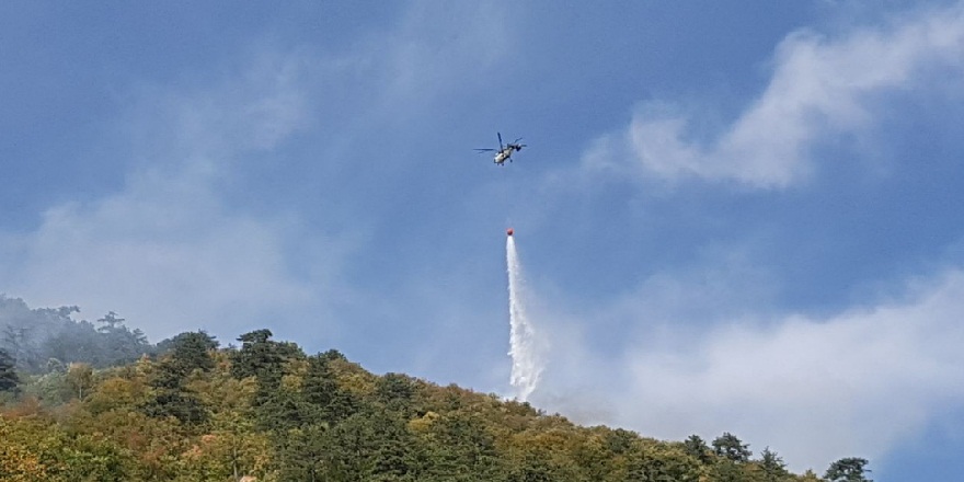 Karabük'teki orman yangınına uçak ve helikopterle  söndürme çalışmalarına devam ediliyor!
