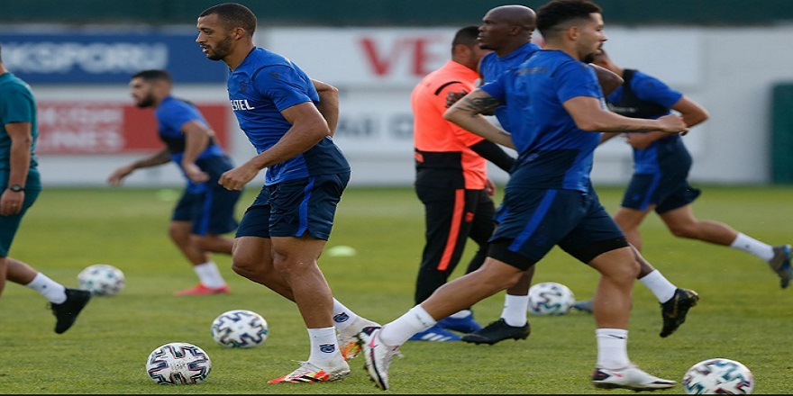 Bordo-mavililer  Başakşehir maçı hazırlıklarına başladı