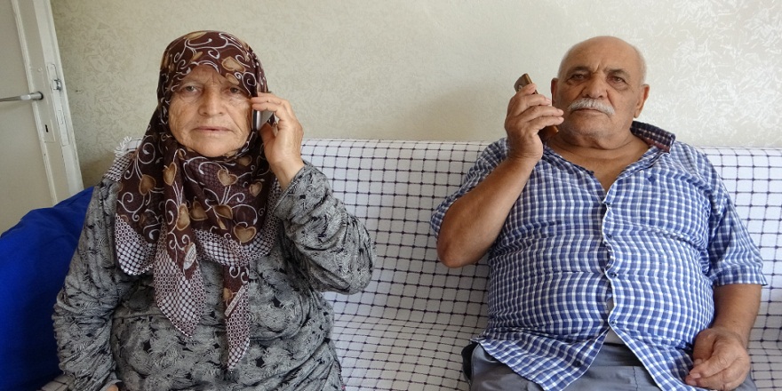 Anne ve babasının telefonlarının sürekli meşgul olmasından şüphelenen uzman çavuş, dolandırıcıları 58 bin lira parayı alırken yakalattı