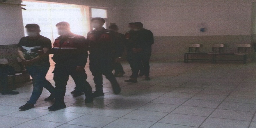 Afyonkarahisar'da patronlarının aracını çalan 4 işçi yapılan incelemede yakayı ele verdi