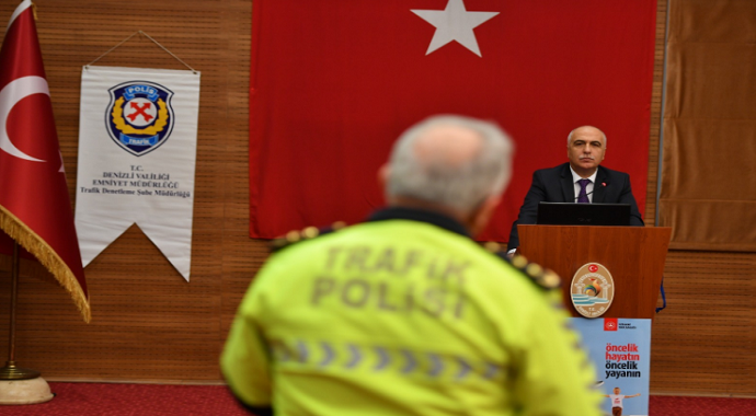 Denizli’de otobüs kazalarının önlenmesine yönelik toplantı