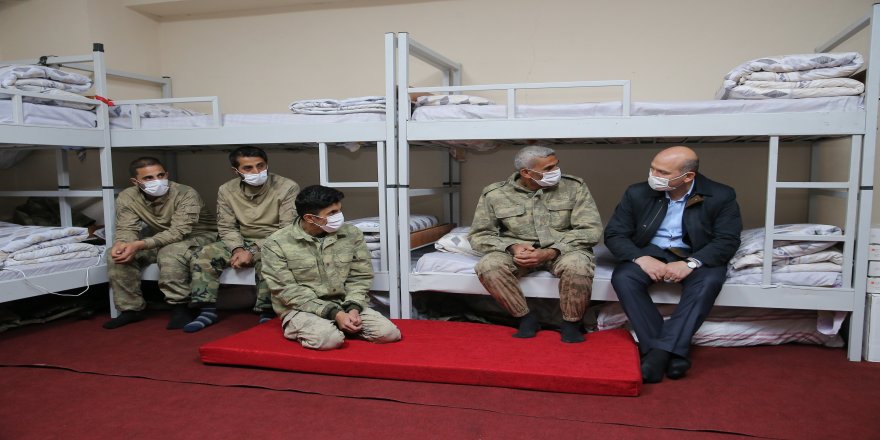 Bakan Soyludan, 3 bin 200 rakımlı Göllerbaşı Üs Bölgesini ziyaret!
