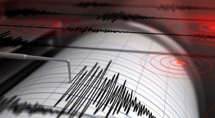 Akhisar'da şiddetli deprem! Manisa ve İzmir'de hissedildi!