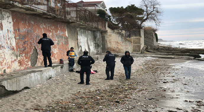 Büyükçekmece sahilinde kadın cesedi bulundu