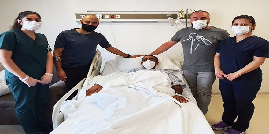 Gaziantep’te, 43 yaşındaki işçinin makineye kaptırdığı kolu, cerrahi müdahale sonrası dikildi