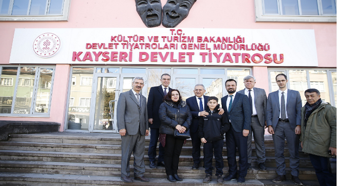 Büyükkılıç'ın gayretleri ile Devlet Tiyatrosu Kayseri'de