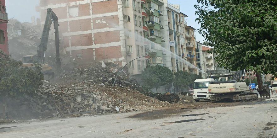 Malatya’da hasarlı bin 928 evin yıkımı yapıldı
