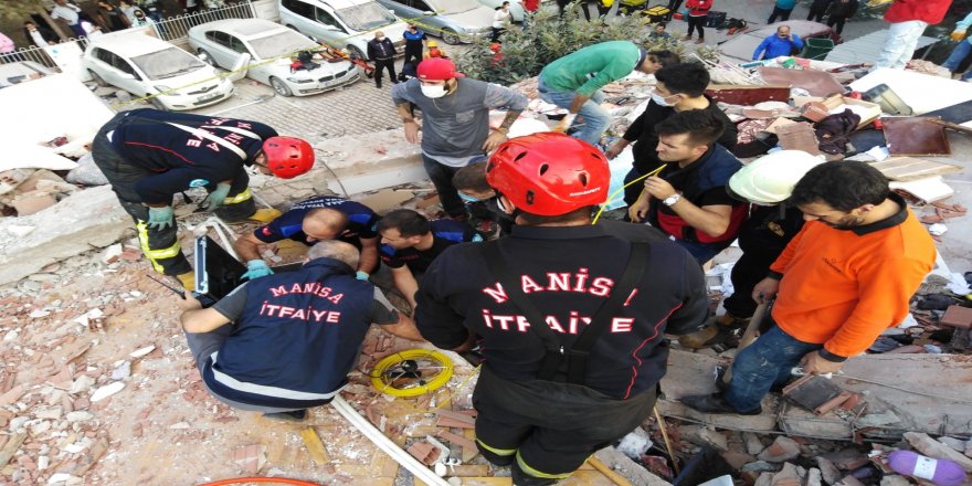 Manisa'dan itfaiye ekipleri deprem bölgesine sevk edildi