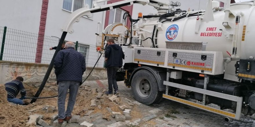 Kütahya Emet'te 420 bin TL'ye satın alınan vidanjör hizmete başladı