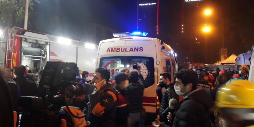 70 yaşındaki Ahmet Çitim , depremden 33 saat sonra enkazdan sağ çıkarıldı