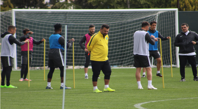 Bülent Uygun: Yeni Malatyaspor'u çıkış maçı olduğunu düşünüyoruz