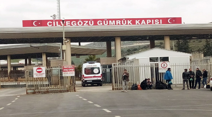 Şehitlerin cenazeleri askeri helikopterle Hatay'a getirildi
